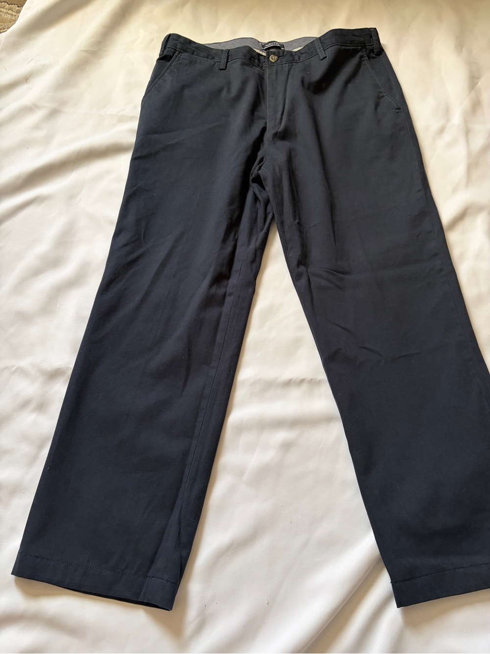 Nautica Men's Straight Chinos in Black